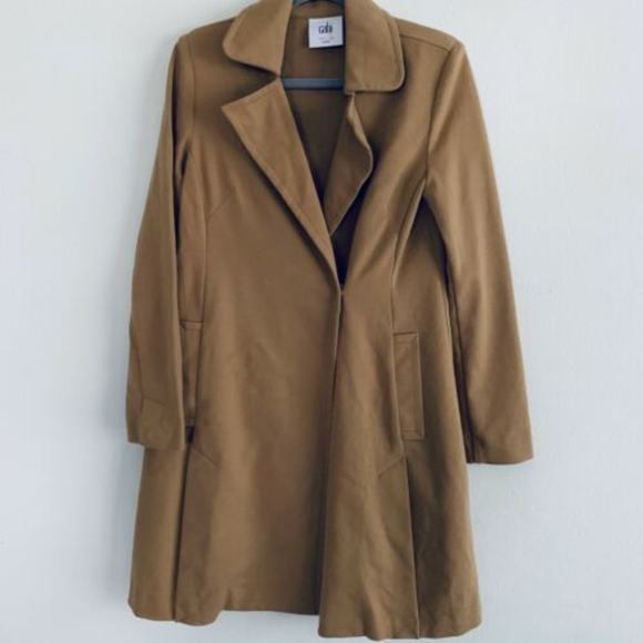 Cabi #3037 Tan Casablanca Trench Coat - Picture 2 of 5